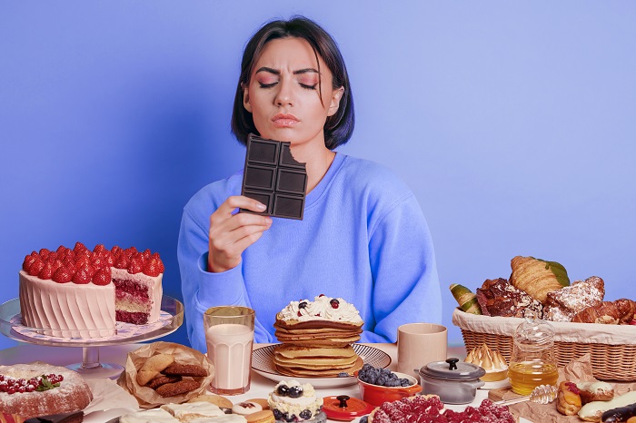 Diyetisyen Gözüyle: Duygusal Yeme Krizi Neden Çıkar ve Nasıl Yönetilir?